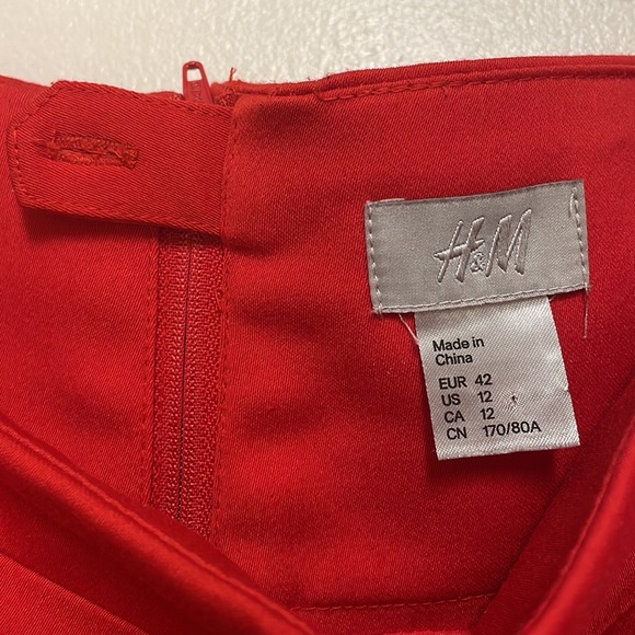 Red pencil skirt - Picture 4 of 4